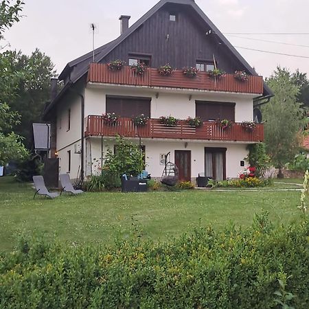 Готель Tomljanovic Плитвицька Єзера Екстер'єр фото