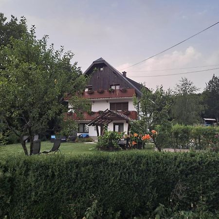 Готель Tomljanovic Плитвицька Єзера Екстер'єр фото