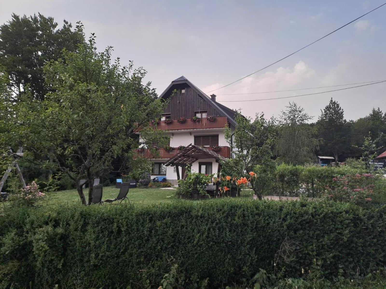 Готель Tomljanovic Плитвицька Єзера Екстер'єр фото